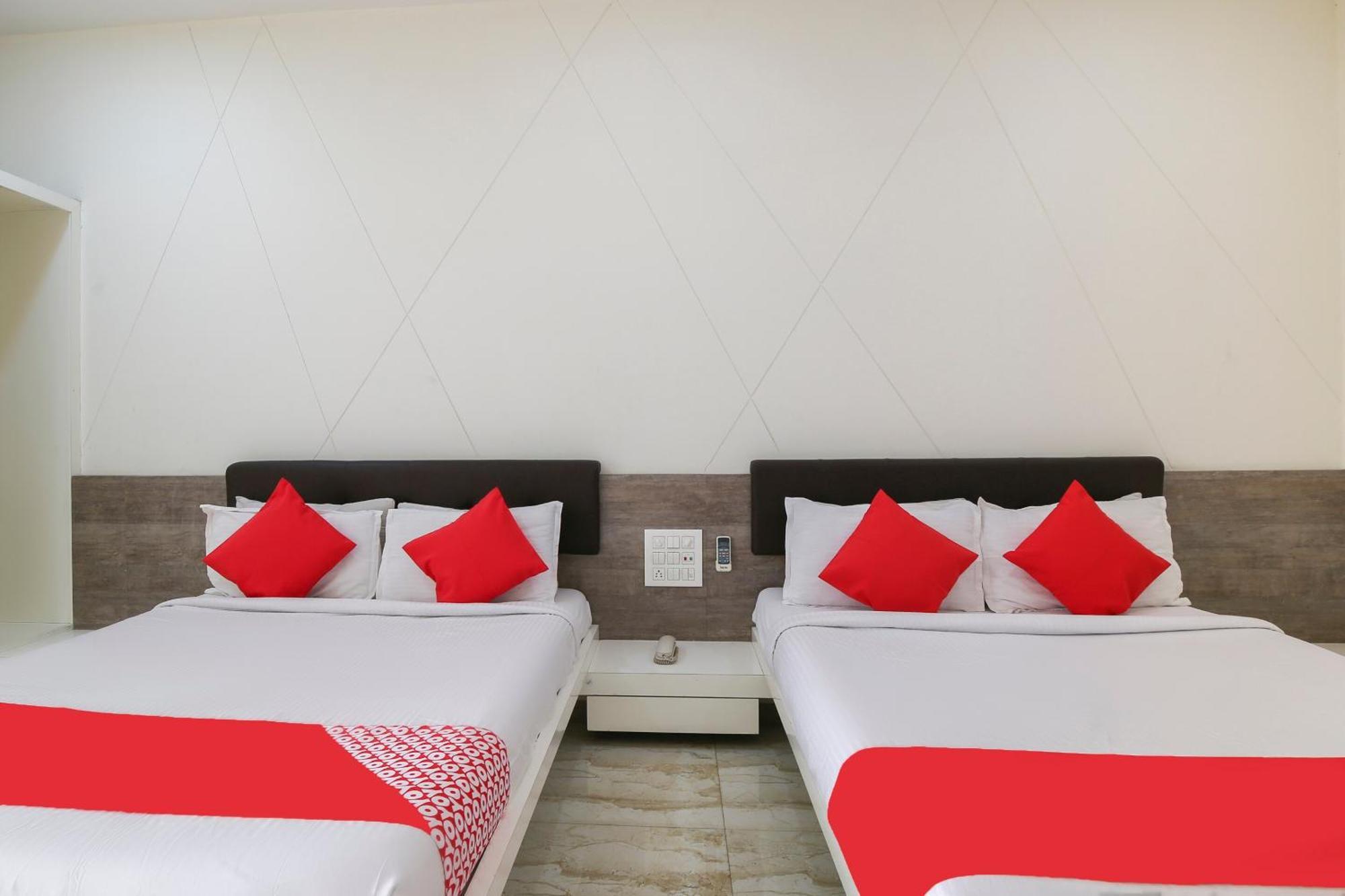 Hotel O Shiv Vatika Banquet & Rooms Bhatha Eksteriør bilde