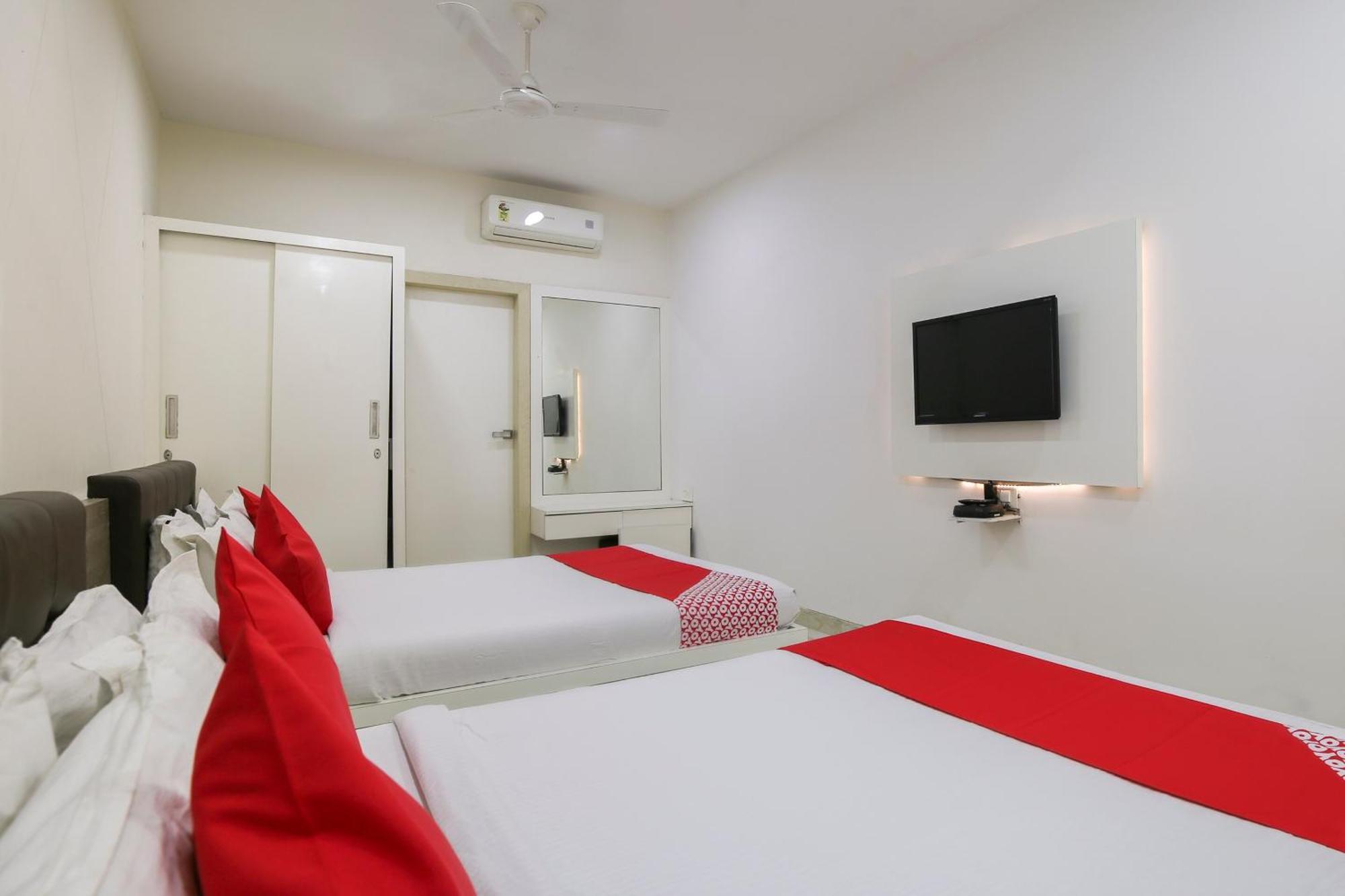 Hotel O Shiv Vatika Banquet & Rooms Bhatha Eksteriør bilde
