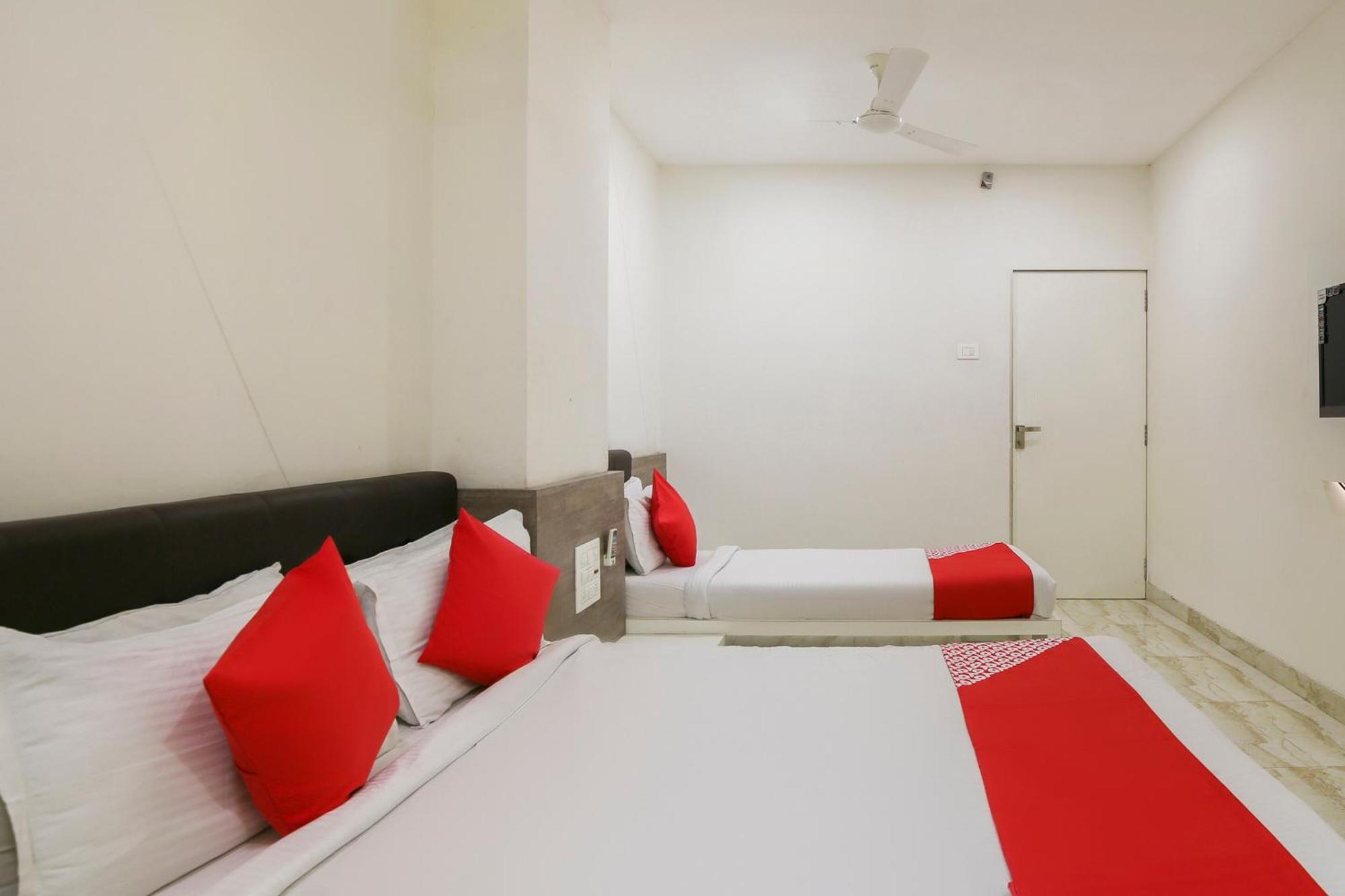 Hotel O Shiv Vatika Banquet & Rooms Bhatha Eksteriør bilde